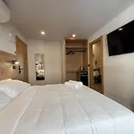Cc ゲストハウス 3*